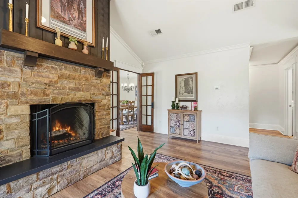 986 Eagles Way Springtown, TX 76082