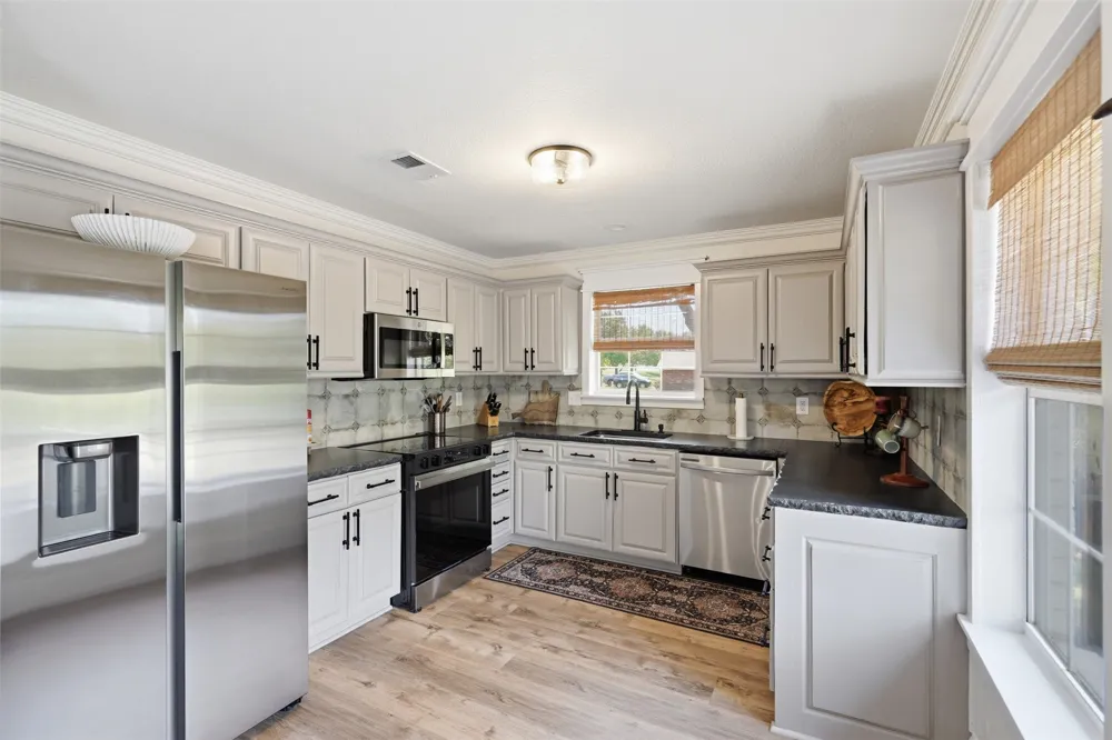 986 Eagles Way Springtown, TX 76082