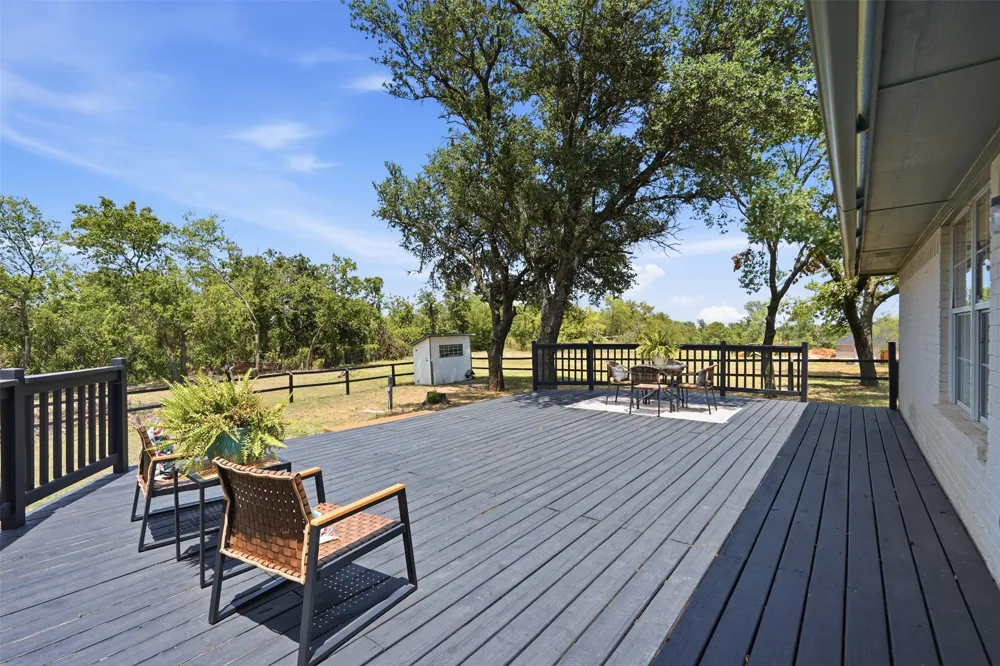 986 Eagles Way Springtown, TX 76082