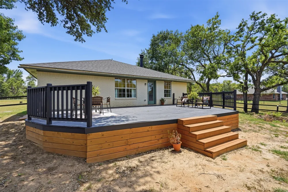 986 Eagles Way Springtown, TX 76082