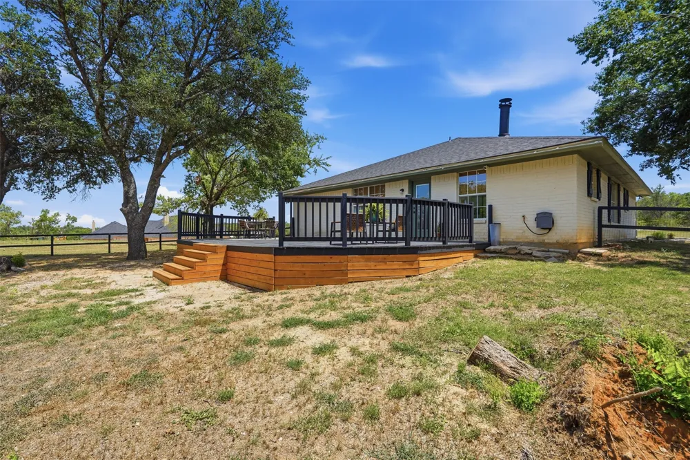 986 Eagles Way Springtown, TX 76082