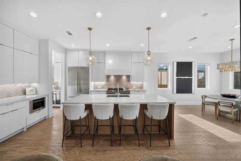 3872 Cortez Drive Dallas, TX 75220