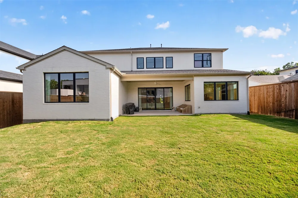 3872 Cortez Drive Dallas, TX 75220