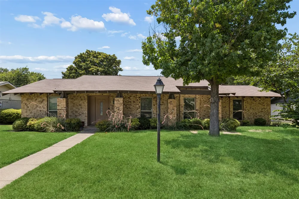 13141 Rosser Road Farmers Branch, TX 75244