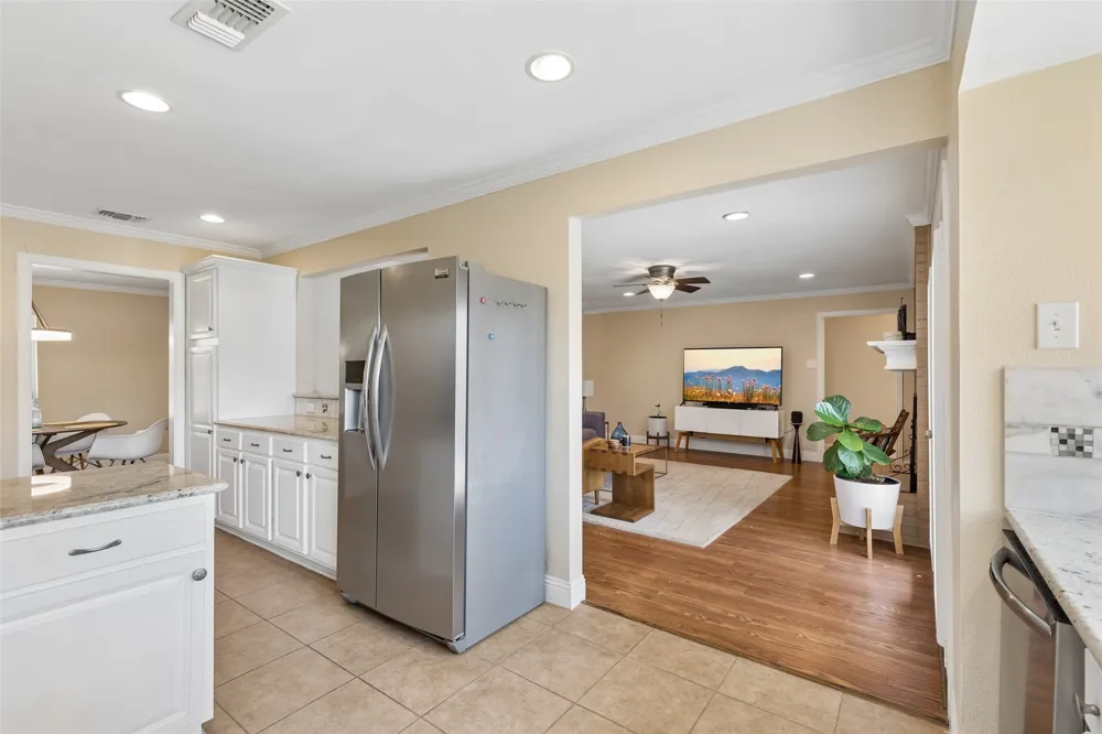 13141 Rosser Road Farmers Branch, TX 75244