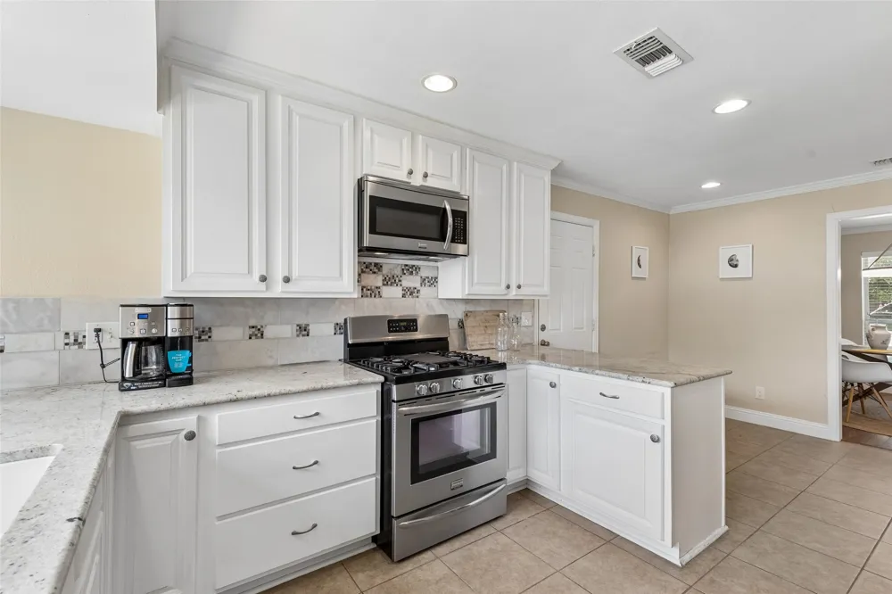 13141 Rosser Road Farmers Branch, TX 75244