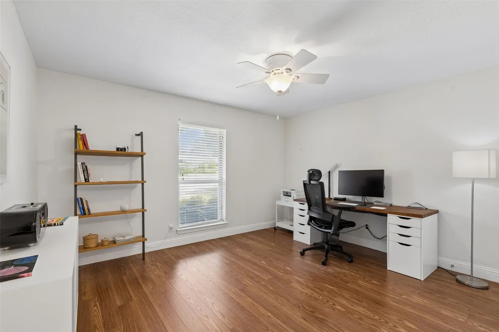 13141 Rosser Road Farmers Branch, TX 75244
