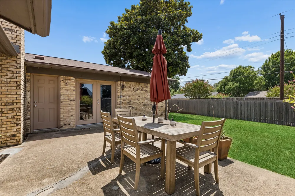 13141 Rosser Road Farmers Branch, TX 75244