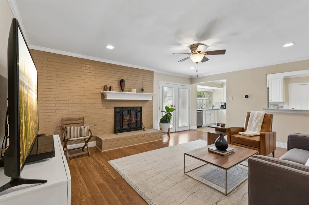 13141 Rosser Road Farmers Branch, TX 75244