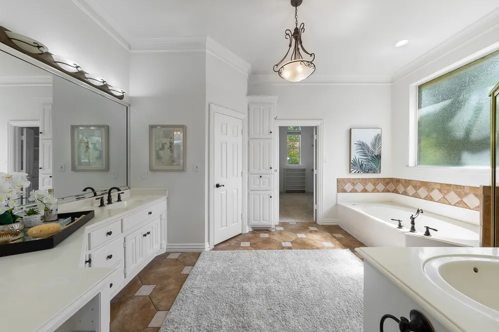 105 Latrobe Court Southlake, TX 76092
