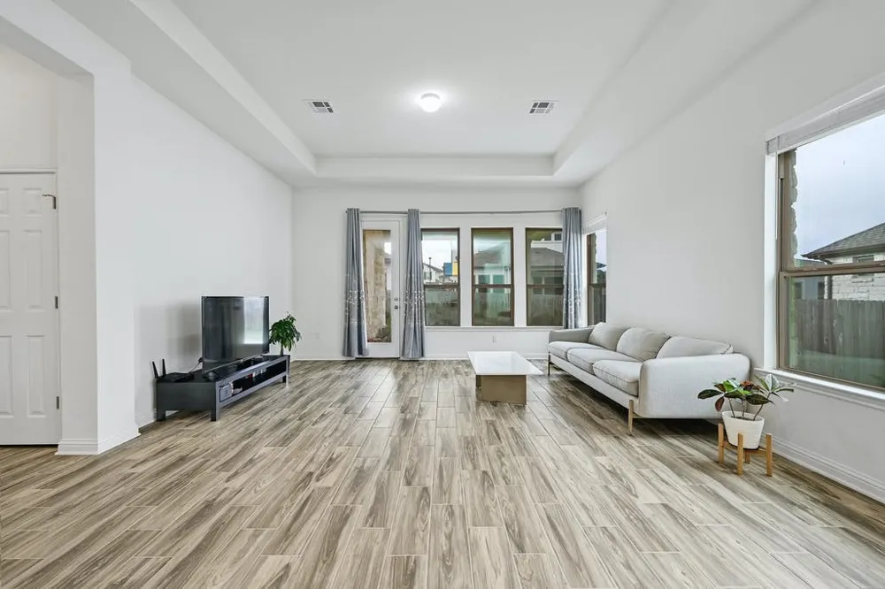 6725 Denia Drive Austin, TX 78739