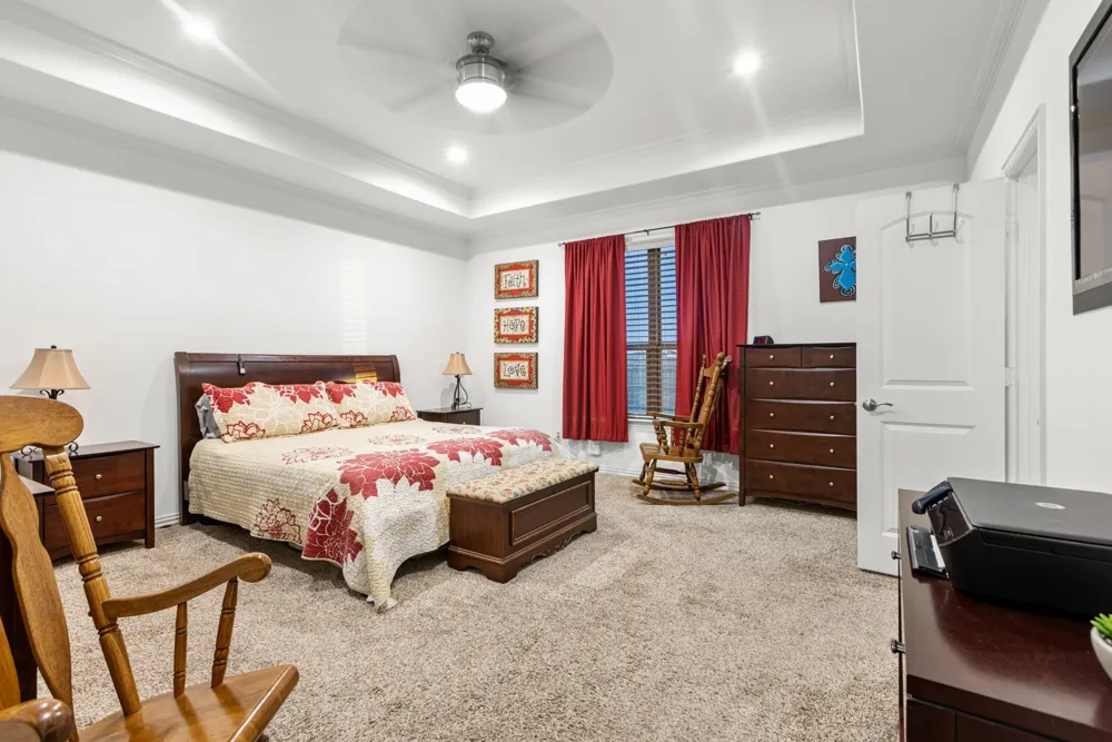 9689 County Road 4116 Kaufman, TX 75142