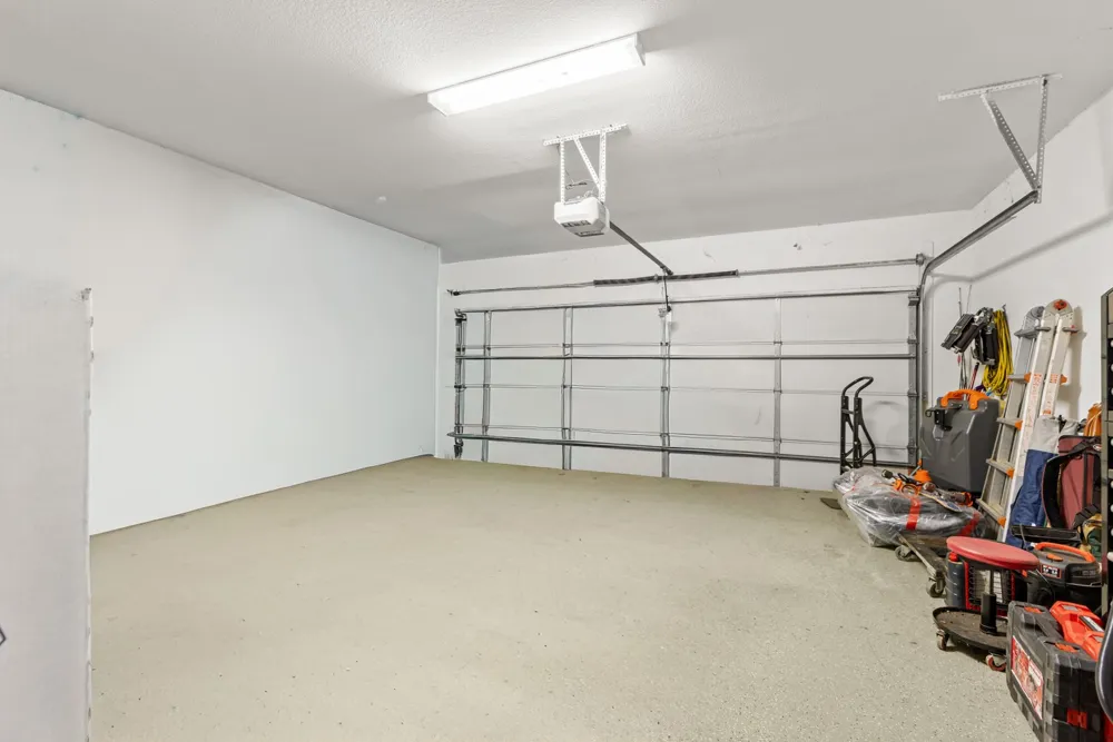 9689 County Road 4116 Kaufman, TX 75142