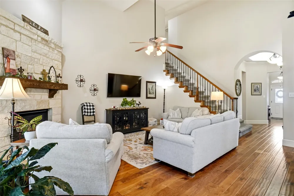 5905 Cripple Creek Trail North Richland Hills, TX 76180