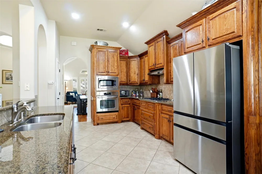 5905 Cripple Creek Trail North Richland Hills, TX 76180