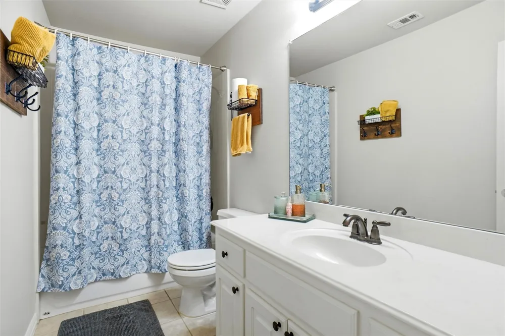 5905 Cripple Creek Trail North Richland Hills, TX 76180