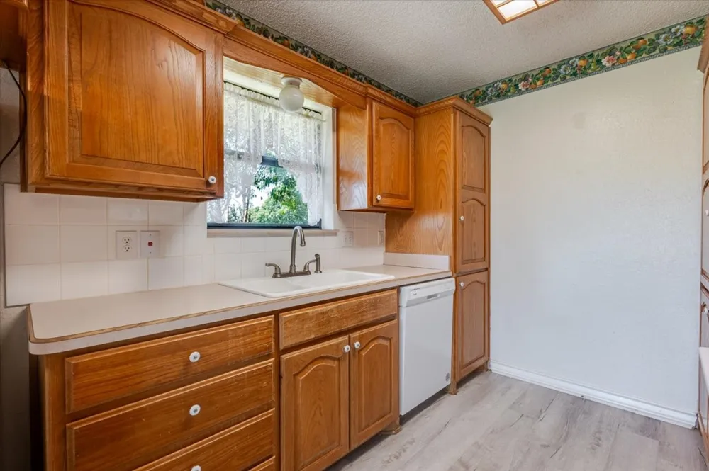 601 Deer Pond Drive Willow Park, TX 76087