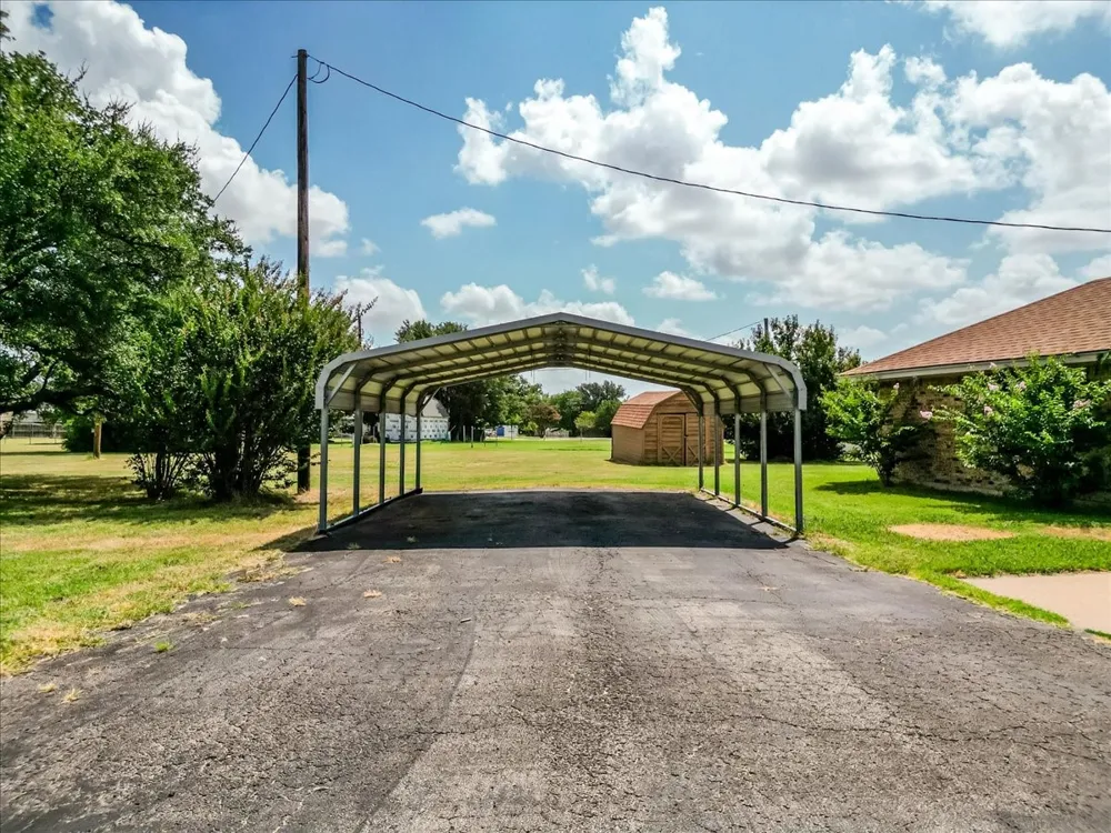 601 Deer Pond Drive Willow Park, TX 76087