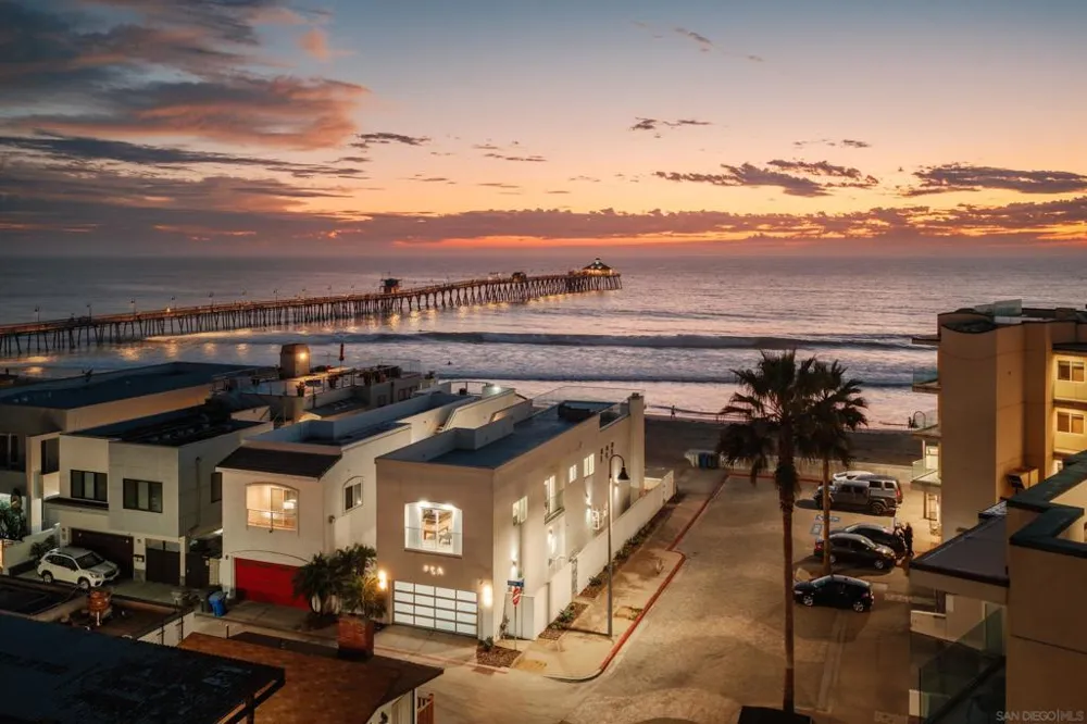 806 Ocean Ln Imperial Beach, CA 91932
