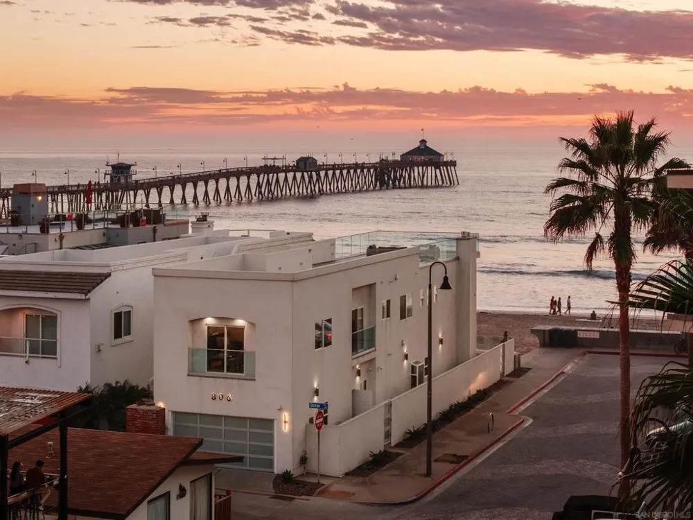 806 Ocean Ln Imperial Beach, CA 91932