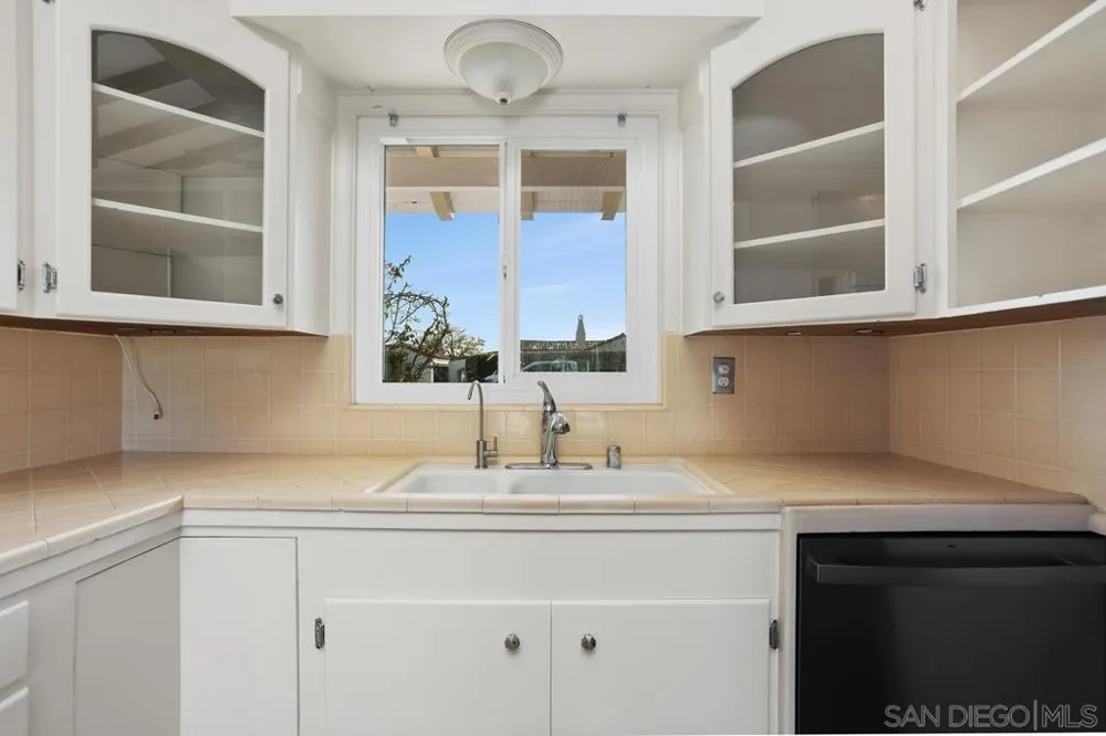 6138 La Flecha Rancho Santa Fe, CA 92067