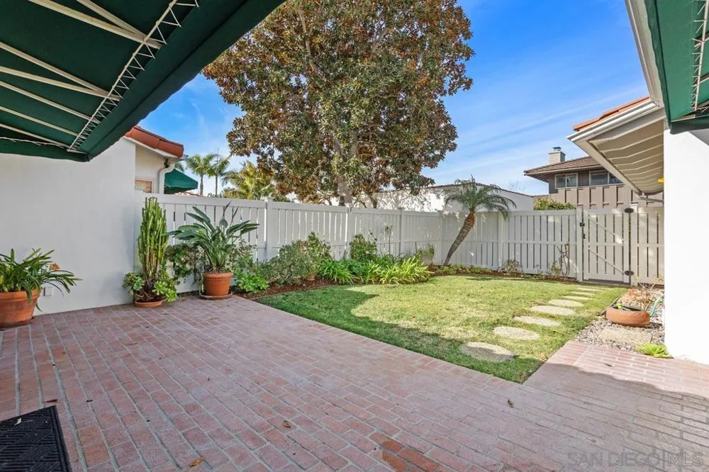 6138 La Flecha Rancho Santa Fe, CA 92067