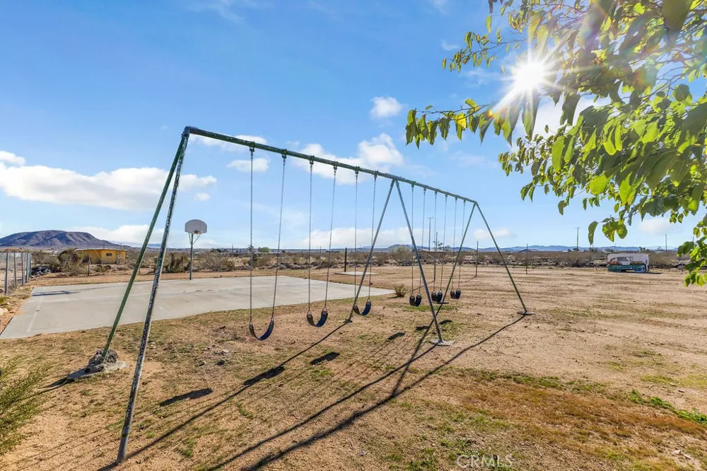 1998 Cambria Avenue Landers, CA 92285