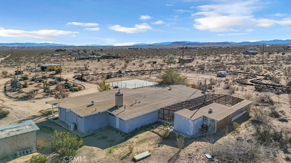 1998 Cambria Avenue Landers, CA 92285