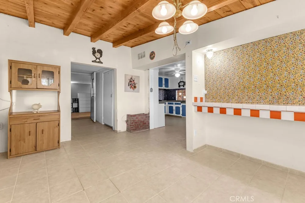 1998 Cambria Avenue Landers, CA 92285