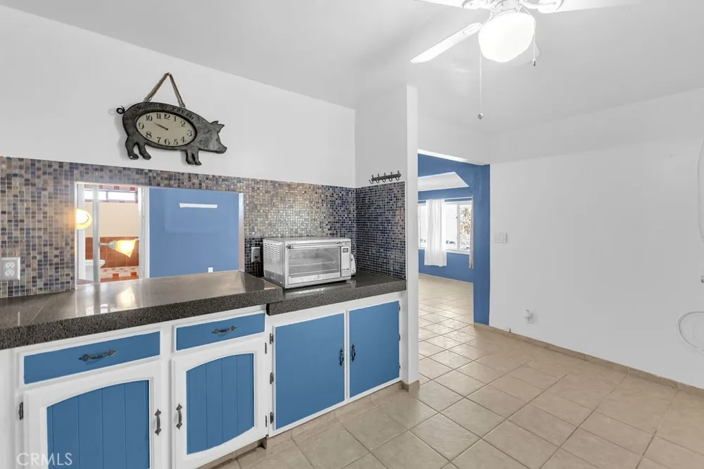 1998 Cambria Avenue Landers, CA 92285