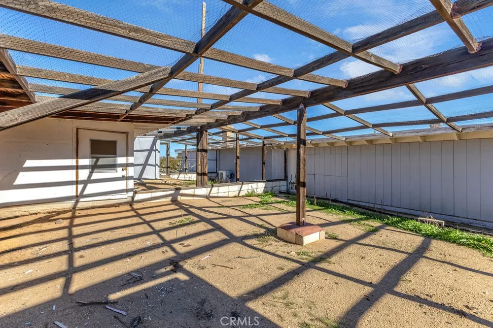 1998 Cambria Avenue Landers, CA 92285