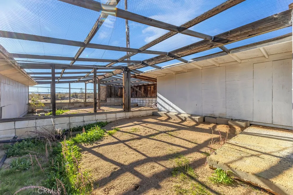 1998 Cambria Avenue Landers, CA 92285