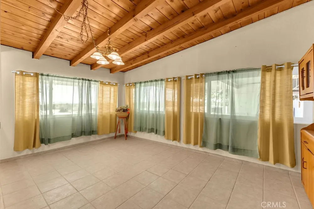 1998 Cambria Avenue Landers, CA 92285