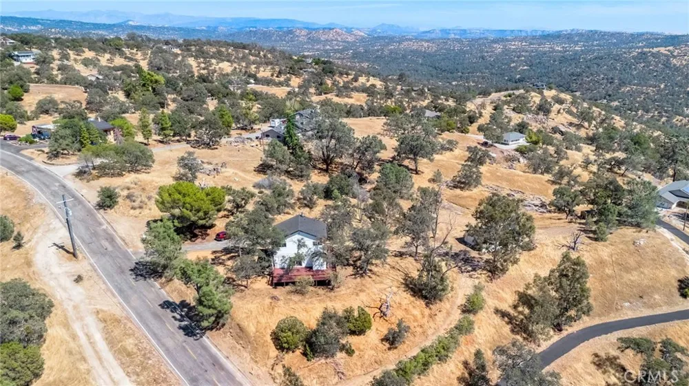 41070 Lilley Mountain Coarsegold, CA 93614
