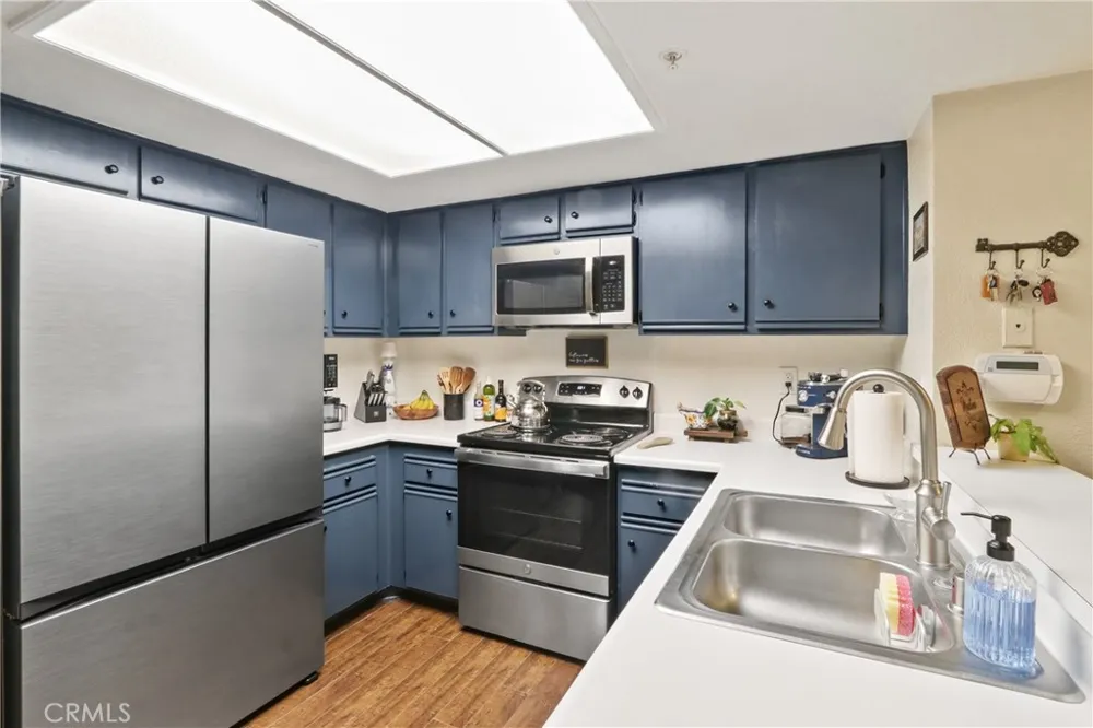 129 Cross Creek Road #B Orange, CA 92869