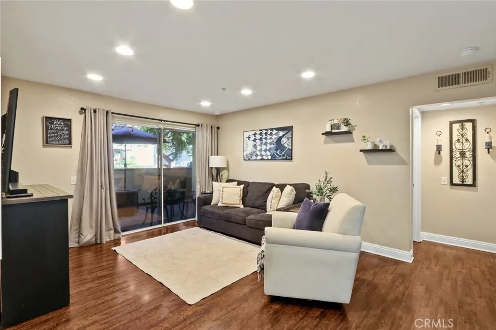 129 Cross Creek Road #B Orange, CA 92869