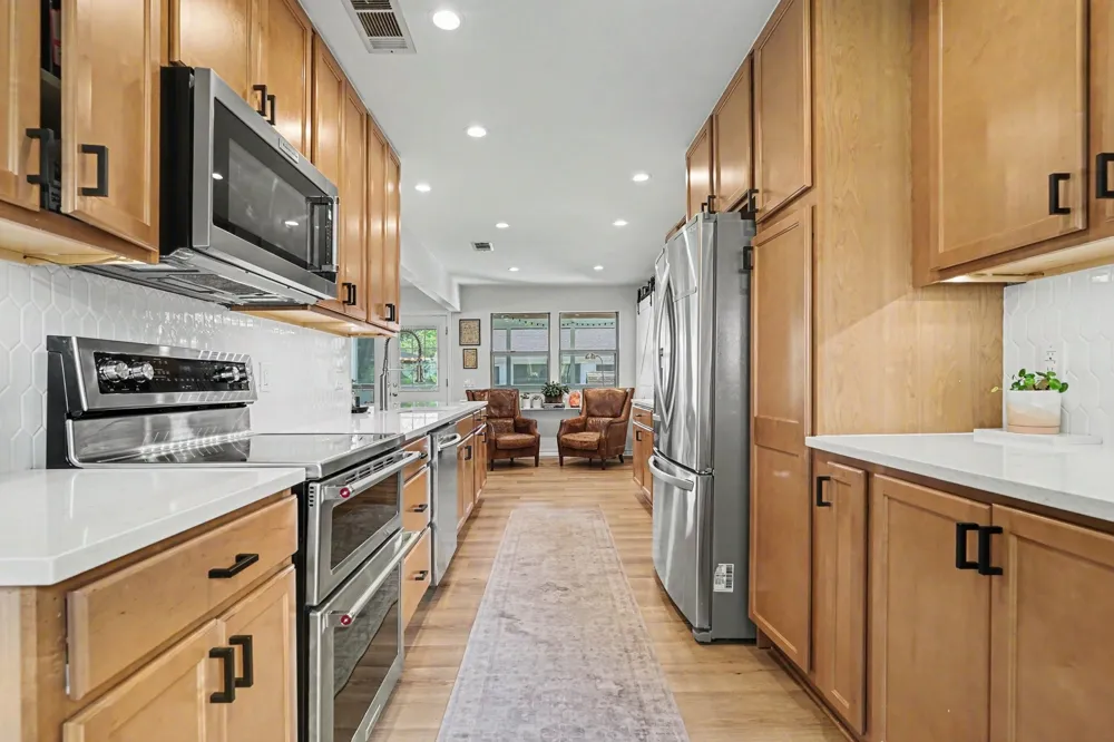 708 Summer Place Murphy, TX 75094