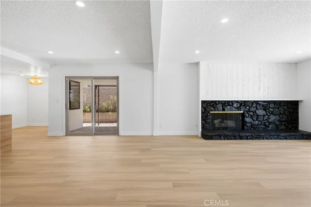 27611 Foster Highland, CA 92346