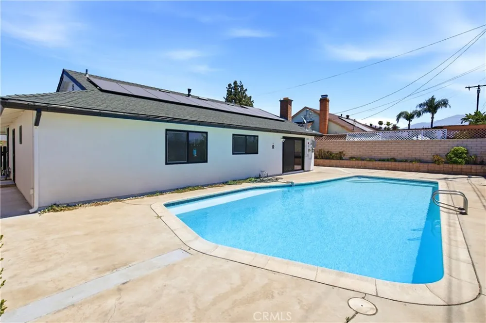 27611 Foster Highland, CA 92346