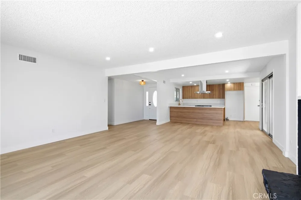 27611 Foster Highland, CA 92346