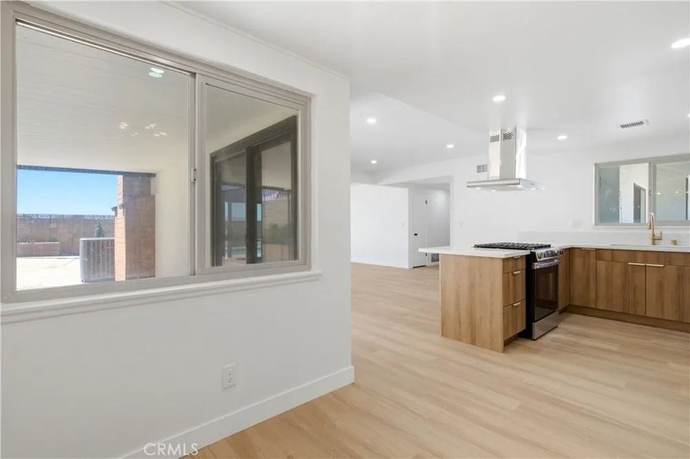 27611 Foster Highland, CA 92346