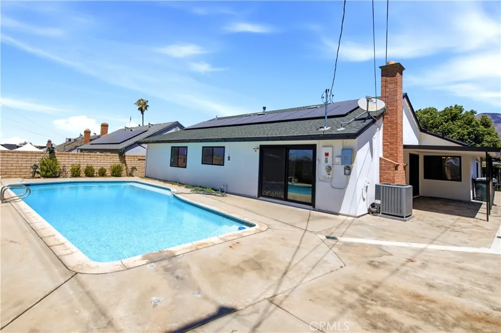27611 Foster Highland, CA 92346