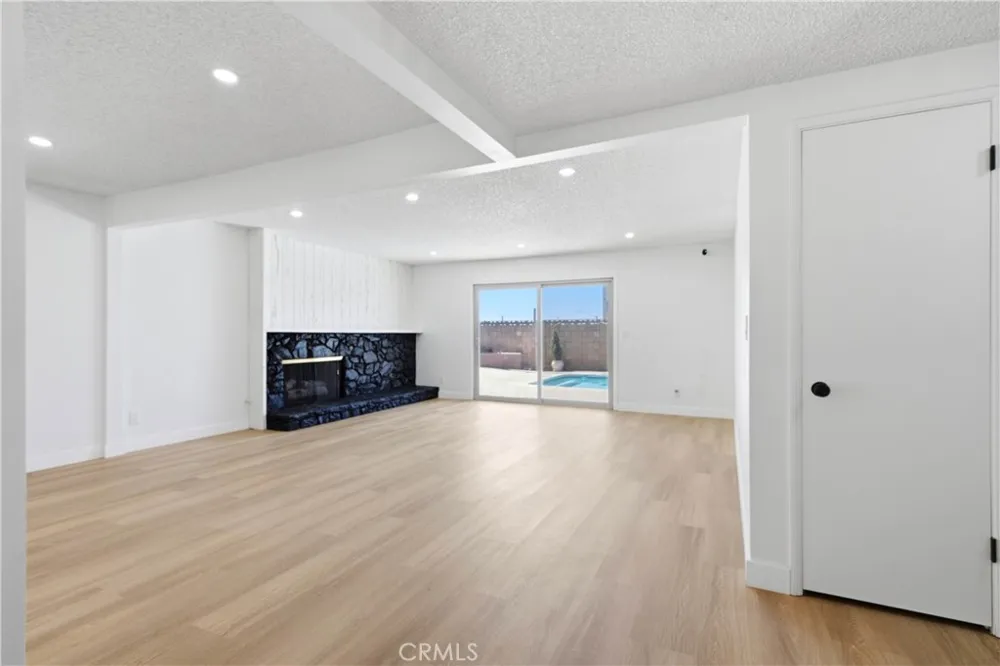 27611 Foster Highland, CA 92346