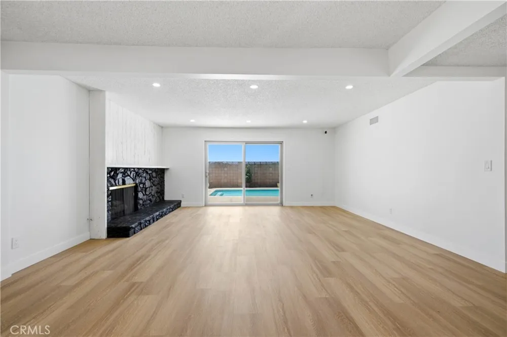 27611 Foster Highland, CA 92346