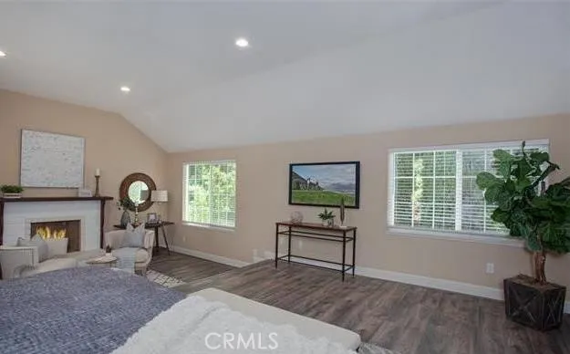 571 S Weymouth Court Anaheim Hills, CA 92807