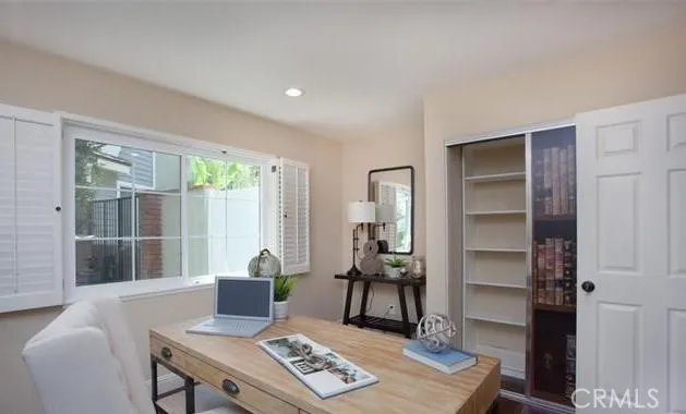 571 S Weymouth Court Anaheim Hills, CA 92807