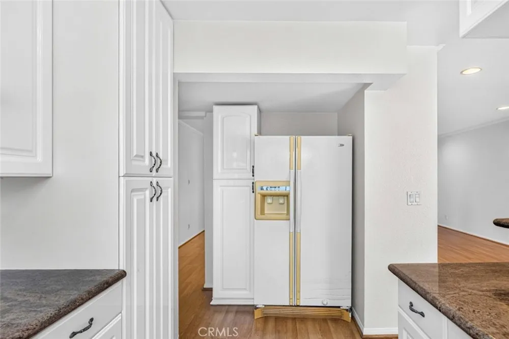 722 E Orange Grove Avenue #D Burbank, CA 91501