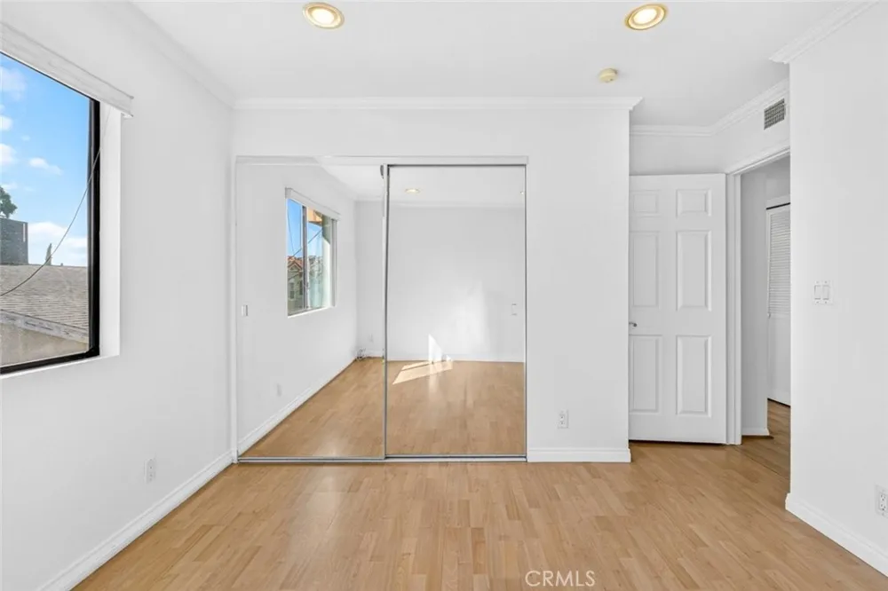 722 E Orange Grove Avenue #D Burbank, CA 91501