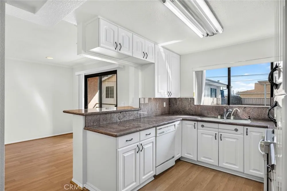 722 E Orange Grove Avenue #D Burbank, CA 91501