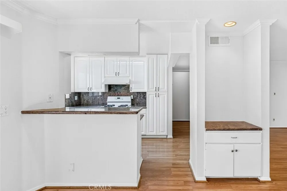 722 E Orange Grove Avenue #D Burbank, CA 91501